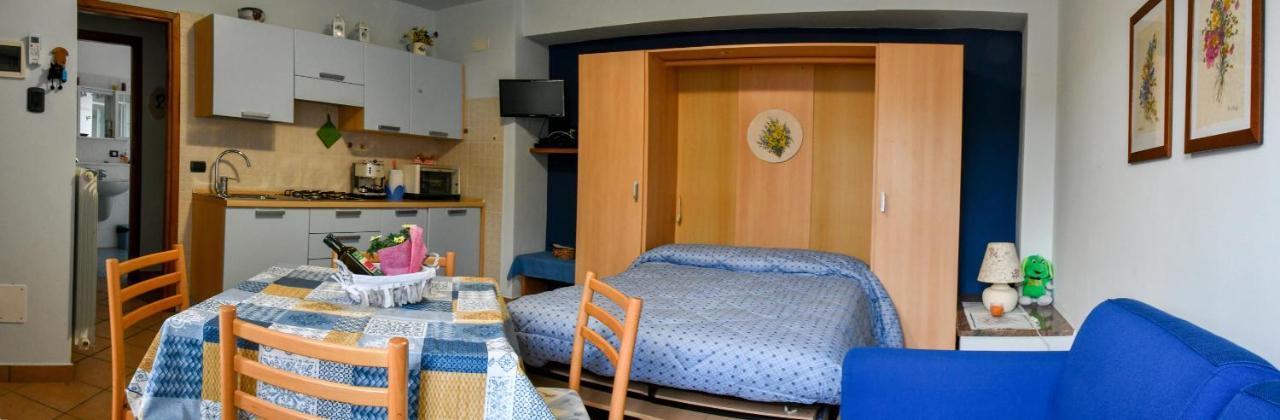 Gli Angeli Agriturismo Cisano sul Neva Exterior foto